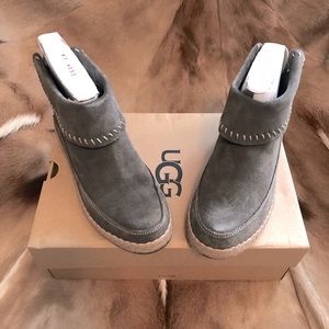 UGG Varney Boot Ankle Bootie